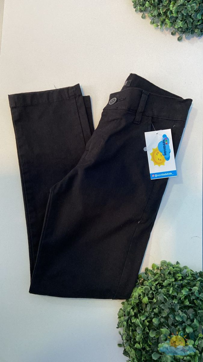 Calça para menino nas cores preto, bege e grafite